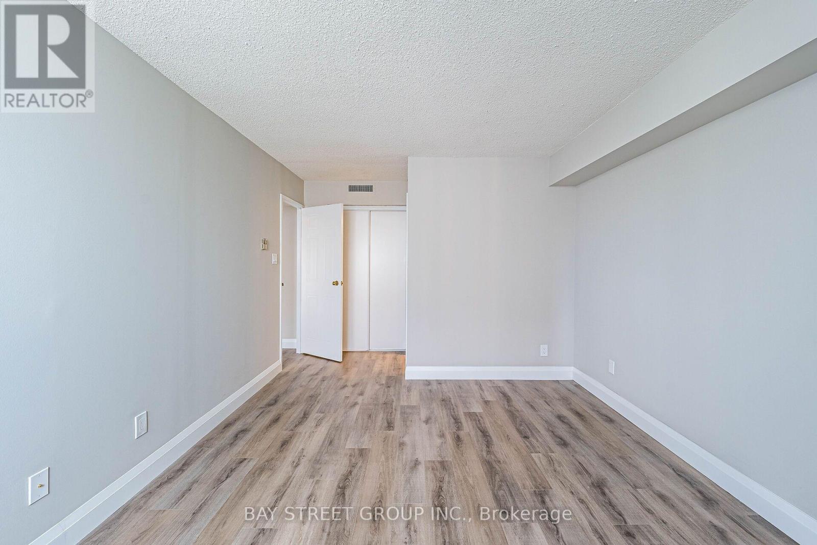 1001 - 150 Alton Towers Circle, Toronto, Ontario M1V 4X7 - Photo 20 - E13569864