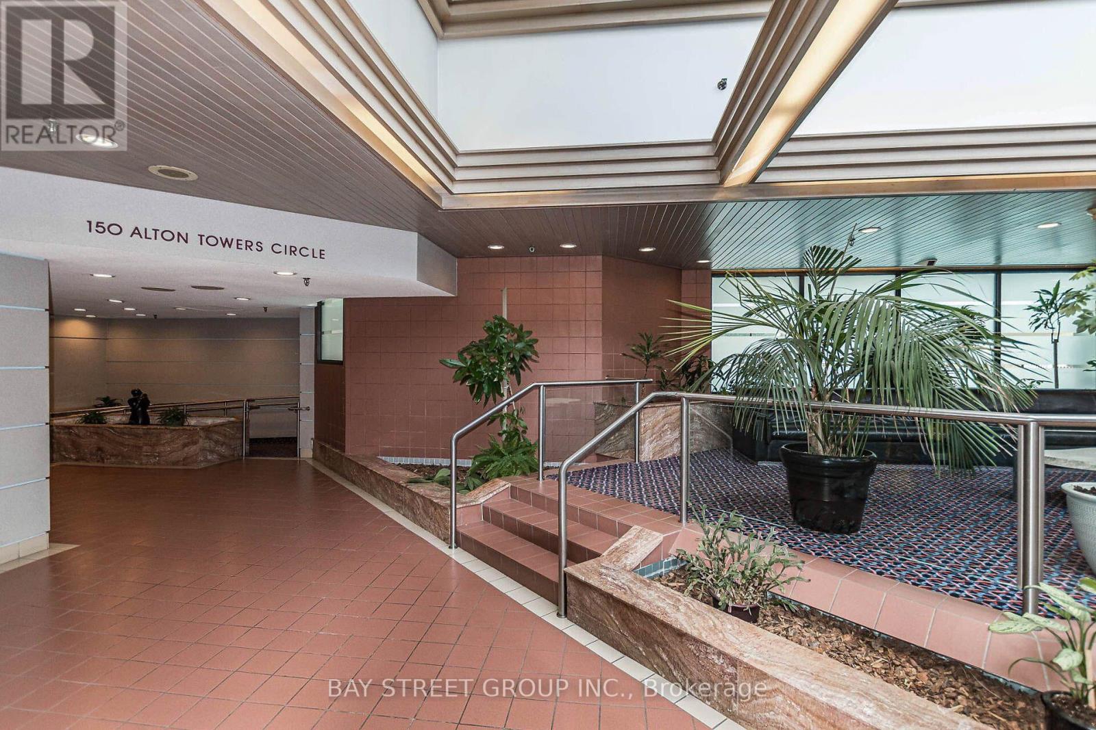 1001 - 150 Alton Towers Circle, Toronto, Ontario M1V 4X7 - Photo 4 - E13569864