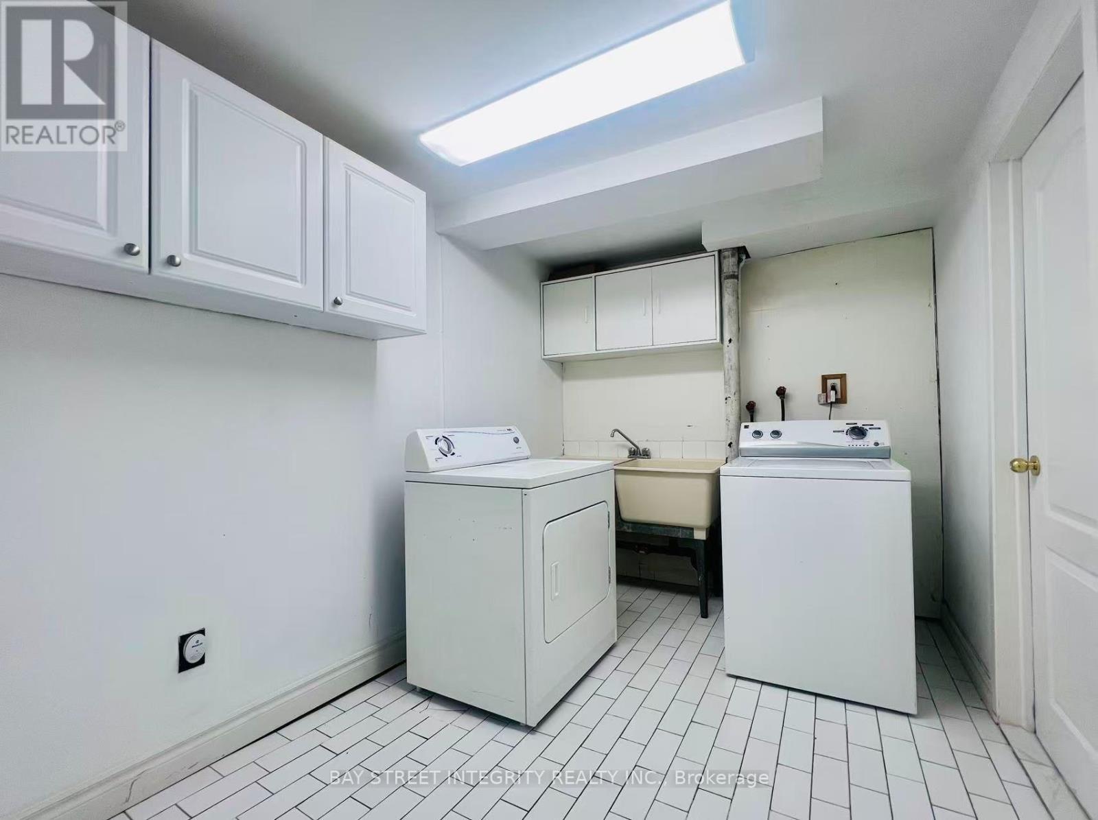 7 Snowhill Crescent, Toronto, Ontario  M1S 3T4 - Photo 15 - E13569908