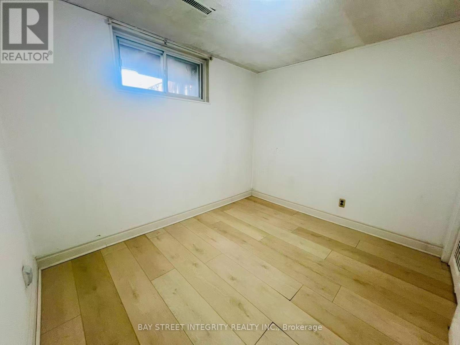 7 Snowhill Crescent, Toronto, Ontario  M1S 3T4 - Photo 9 - E13569908