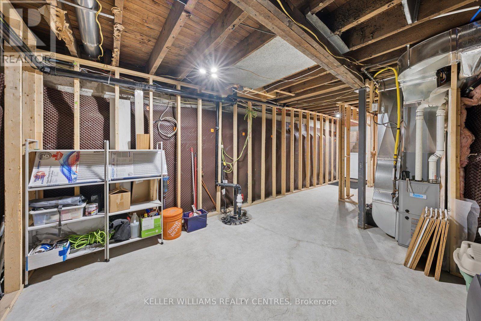 44 Logan Avenue, Toronto, Ontario  M4M 2M8 - Photo 24 - E13569938