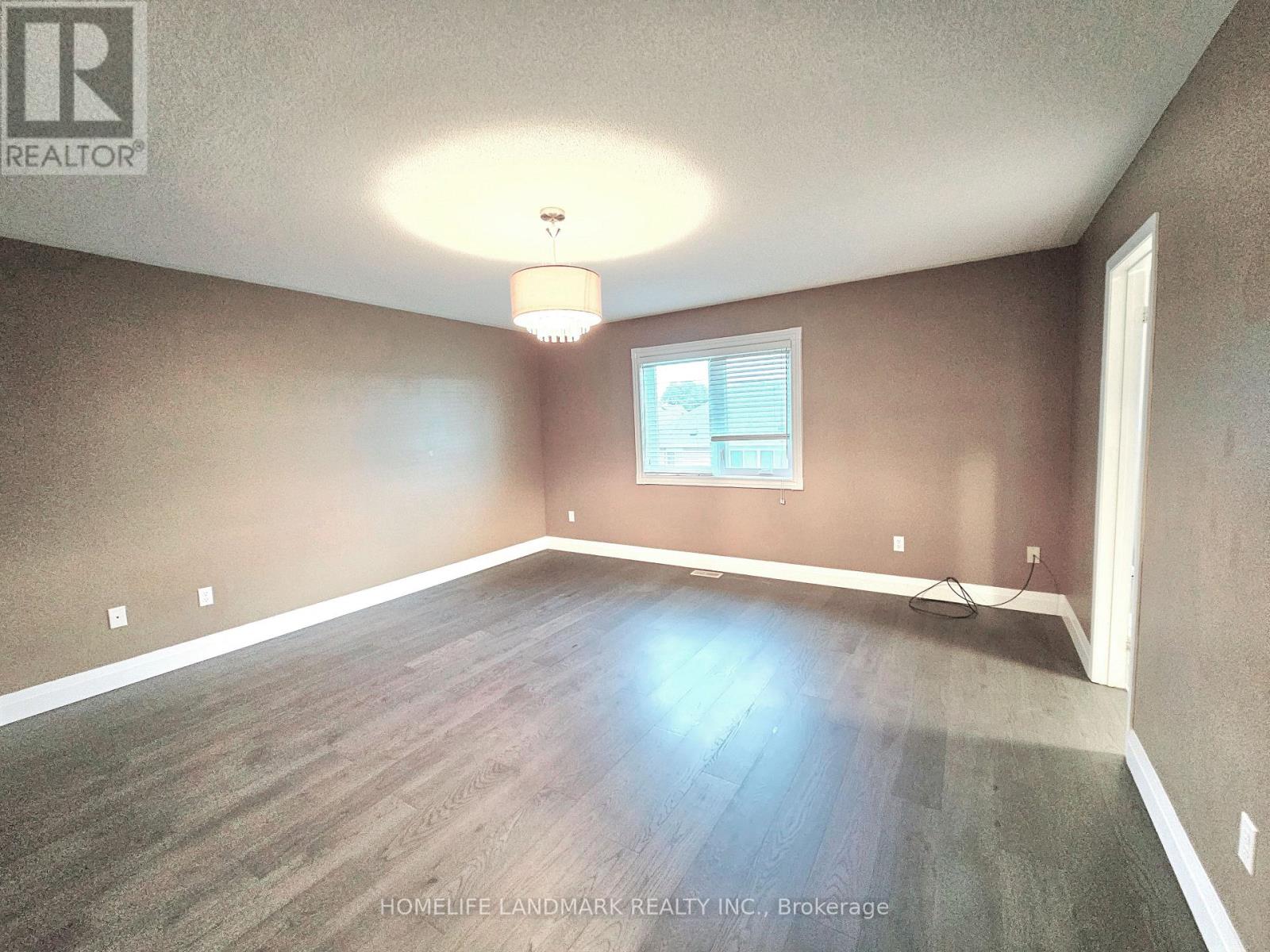 188 Wainscot Avenue, Newmarket, Ontario  L3X 2X4 - Photo 11 - N13569872