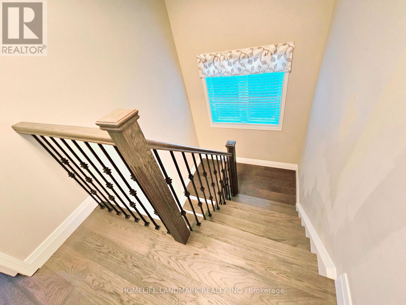 188 Wainscot Avenue, Newmarket, Ontario  L3X 2X4 - Photo 19 - N13569872