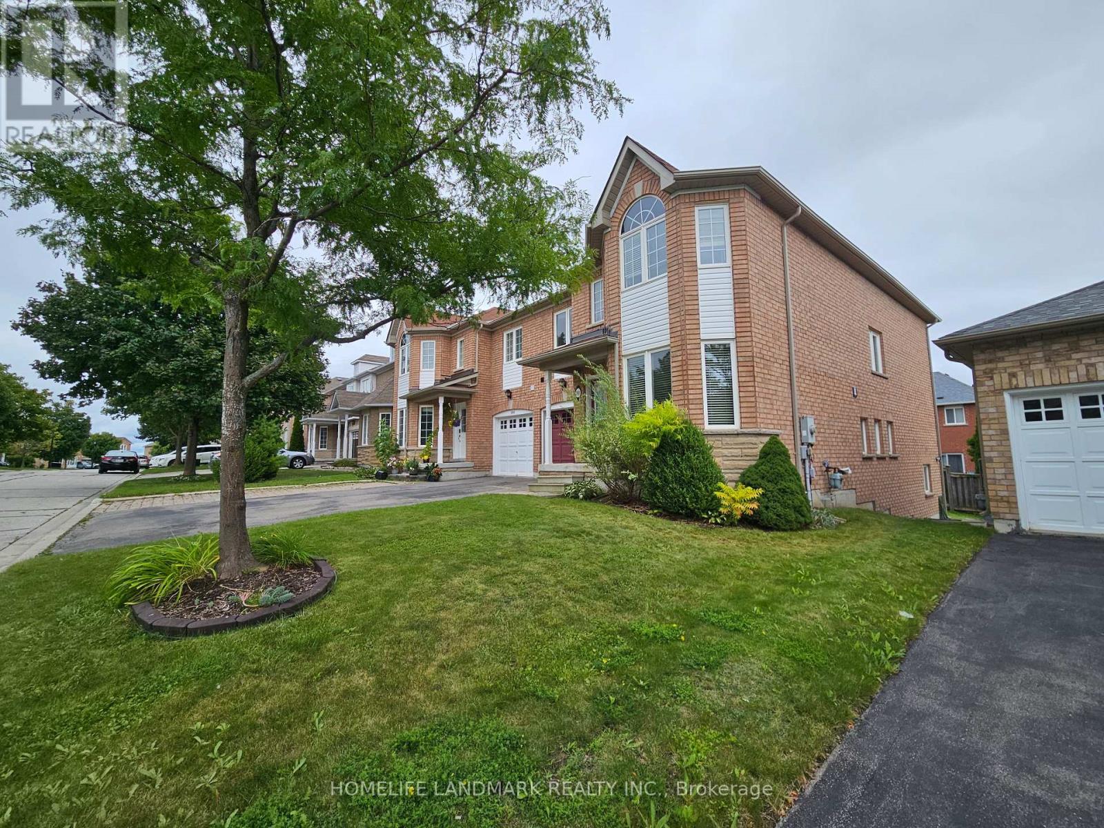 188 Wainscot Avenue, Newmarket, Ontario  L3X 2X4 - Photo 3 - N13569872