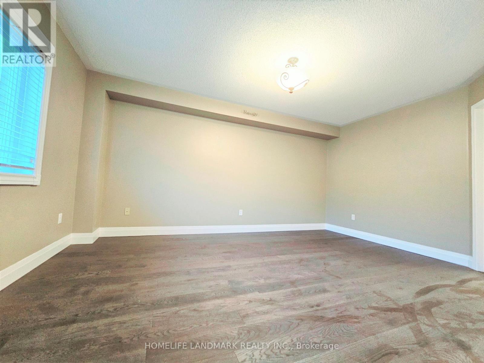 188 Wainscot Avenue, Newmarket, Ontario  L3X 2X4 - Photo 7 - N13569872
