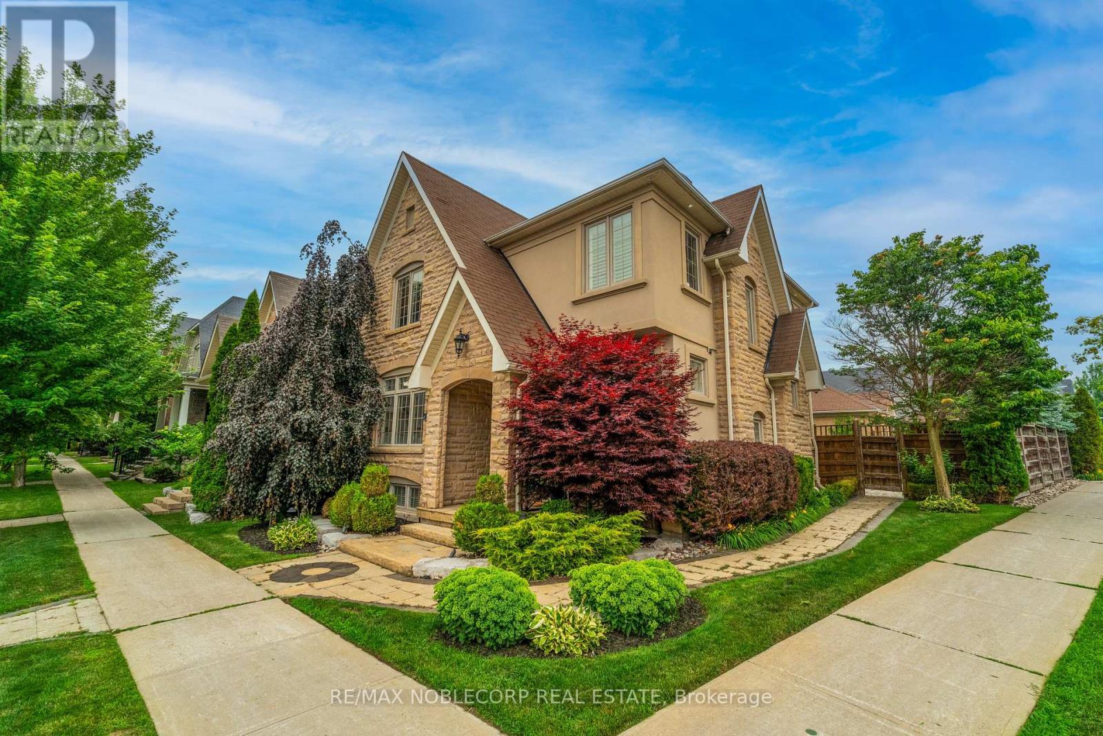 2 GLENGORDON CRESCENT, Markham, Ontario