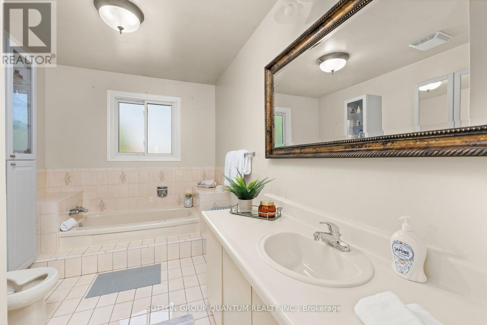 6187 Camgreen Circle, Mississauga, Ontario  L5N 4N5 - Photo 32 - W13569886