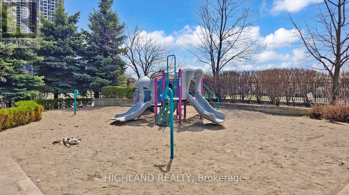 608 - 339 Rathburn Road W, Mississauga, Ontario  L5B 0K6 - Photo 15 - W13569906