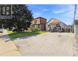 43 ADAIR AVENUE N, Hamilton, Ontario