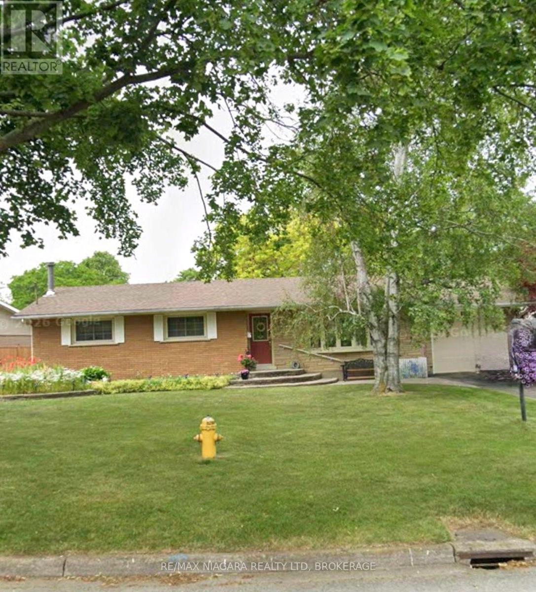 19 Ramlee Road, St. Catharines, Ontario  L2M 2K4 - Photo 3 - X13569916