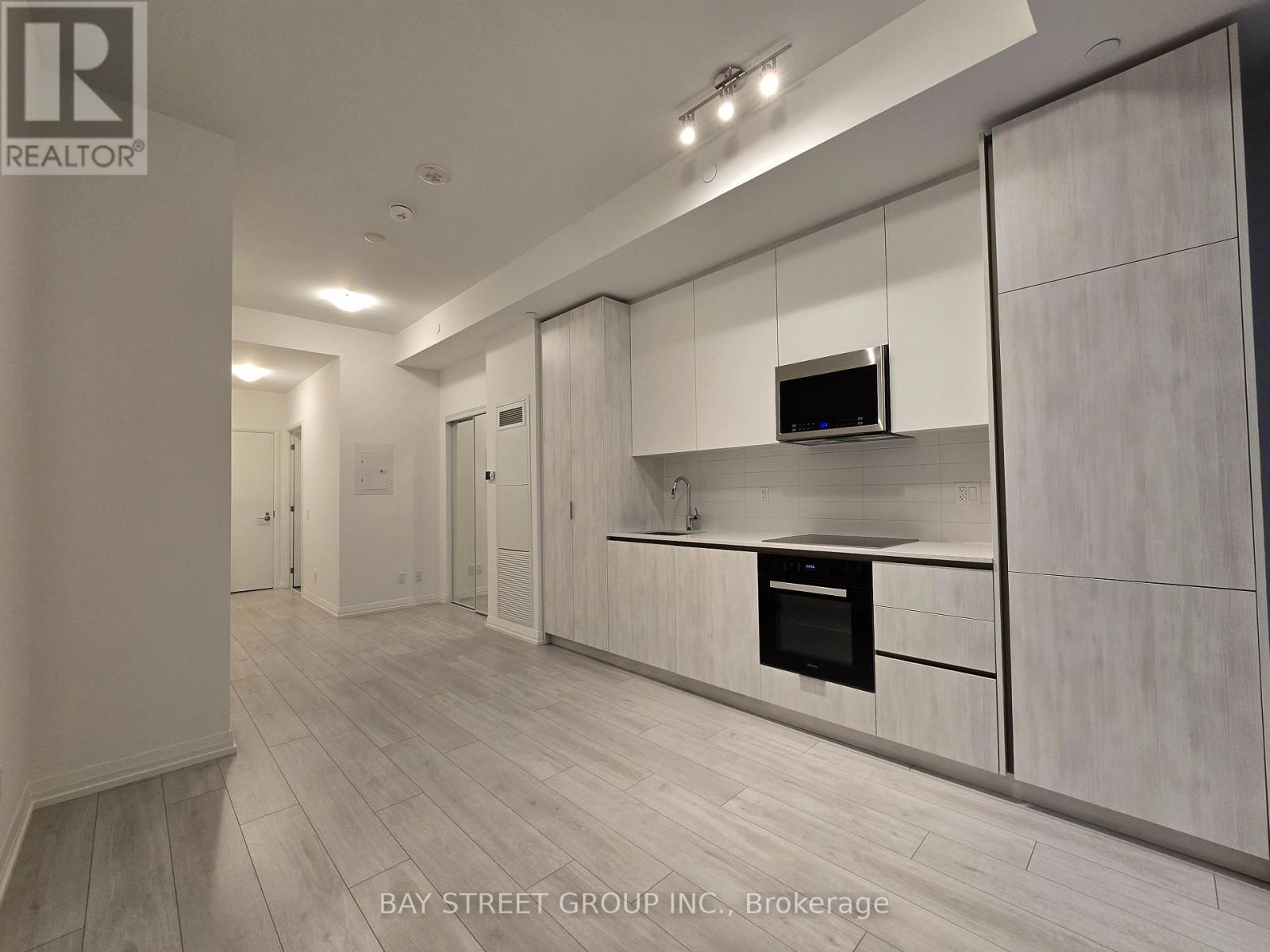 802 - 400 King Street W, Toronto, Ontario  M5V 1K2 - Photo 4 - C13569944