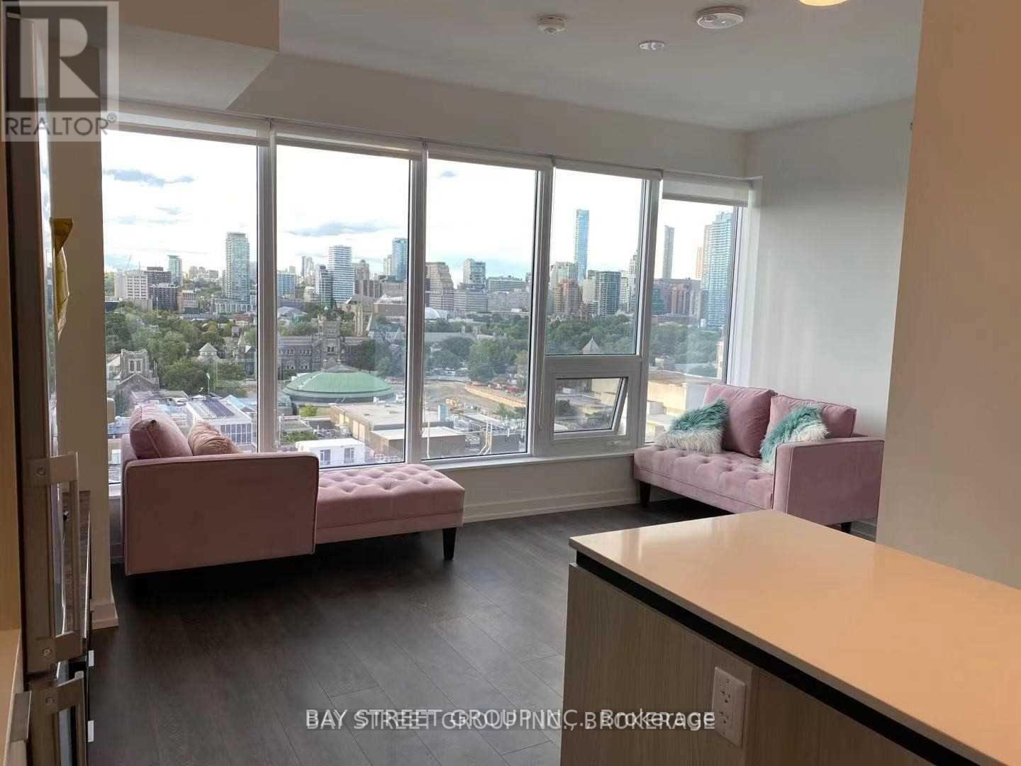 1706 - 203 College Street, Toronto, Ontario  M5T 0C8 - Photo 2 - C13569968