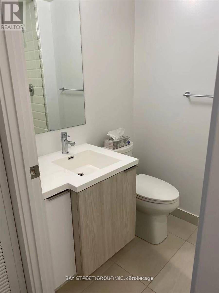 1706 - 203 College Street, Toronto, Ontario  M5T 0C8 - Photo 5 - C13569968