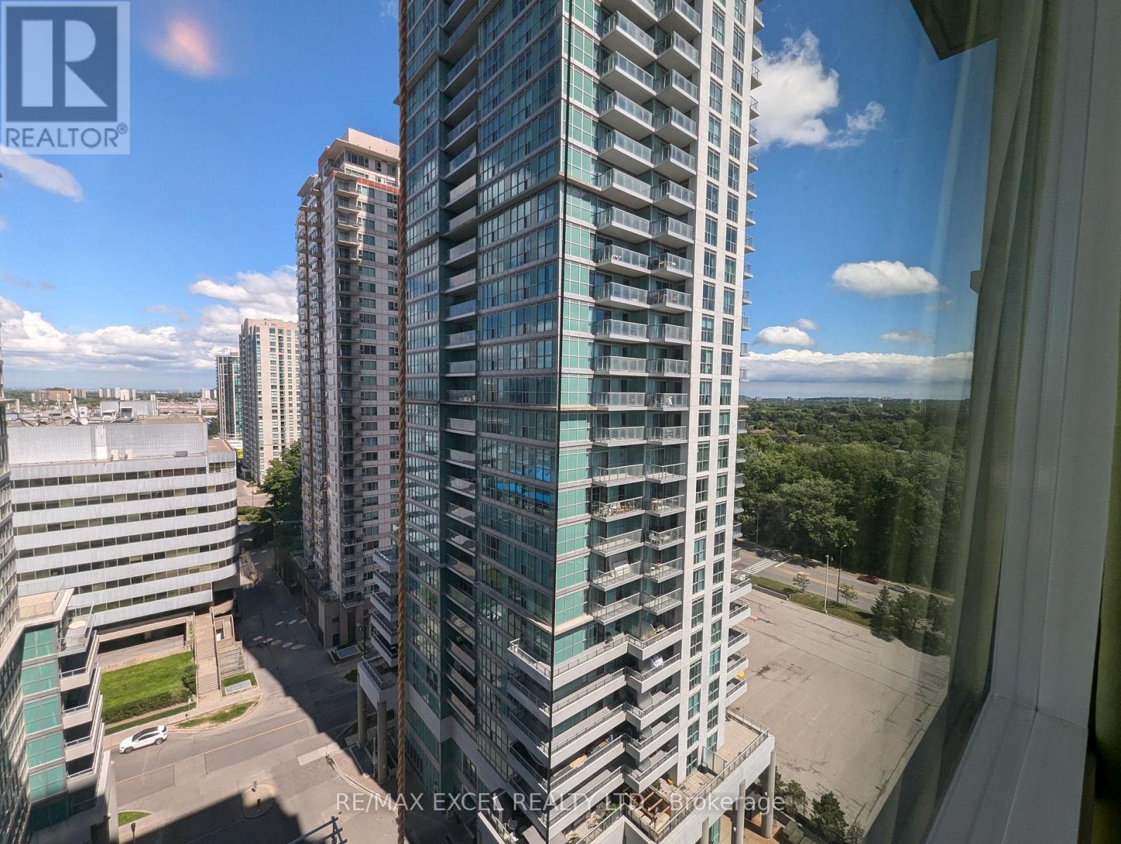 1605 - 60 Town Centre Court, Toronto, Ontario  M1P 0B1 - Photo 2 - E13569984