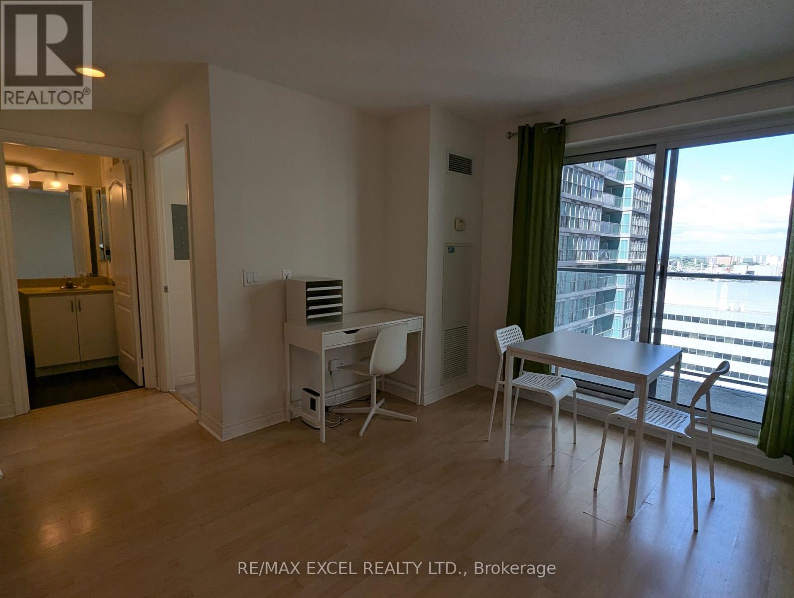 1605 - 60 Town Centre Court, Toronto, Ontario  M1P 0B1 - Photo 4 - E13569984