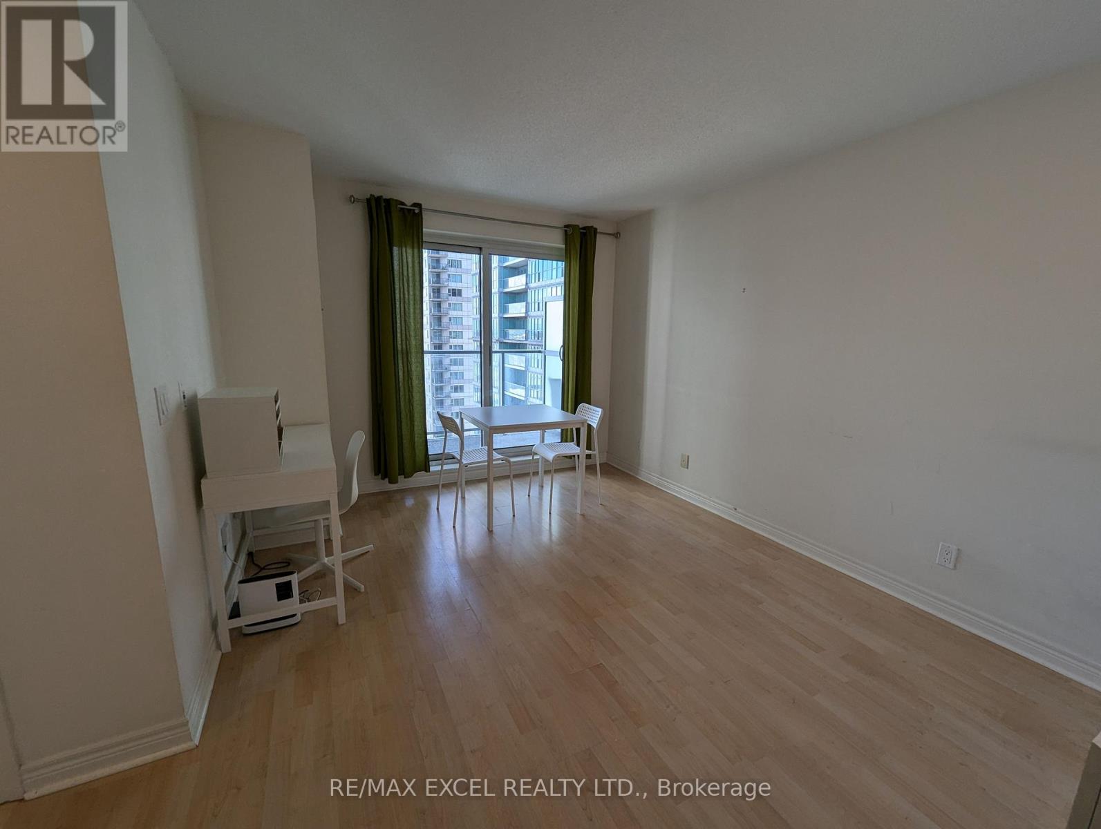 1605 - 60 Town Centre Court, Toronto, Ontario  M1P 0B1 - Photo 5 - E13569984
