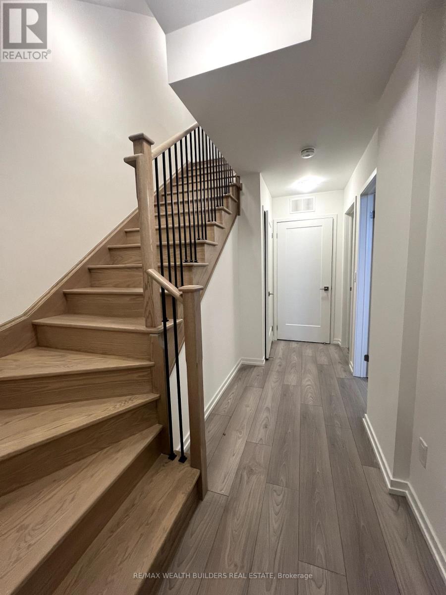 6 - 16 Lytham Green Circle, Newmarket, Ontario  L3Y 0H3 - Photo 12 - N13569956
