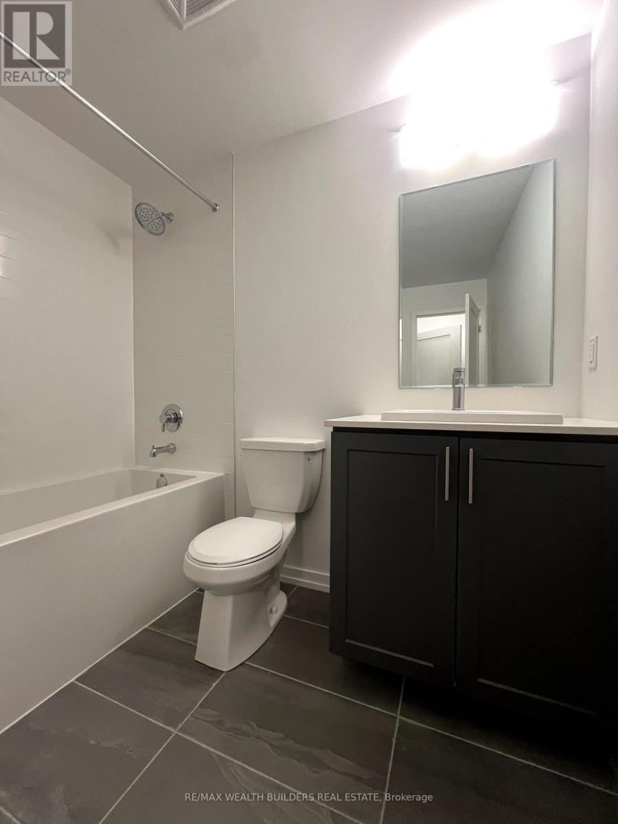 6 - 16 Lytham Green Circle, Newmarket, Ontario  L3Y 0H3 - Photo 16 - N13569956