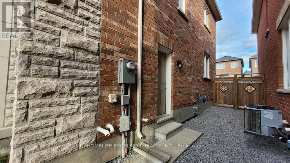 130 Major Crescent, Aurora, Ontario  L4G 0X5 - Photo 17 - N13569960