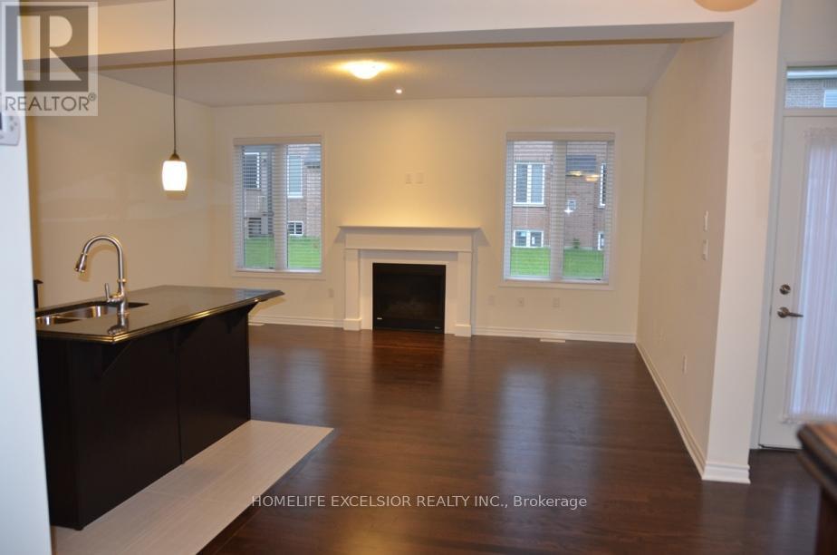 130 Major Crescent, Aurora, Ontario  L4G 0X5 - Photo 4 - N13569960