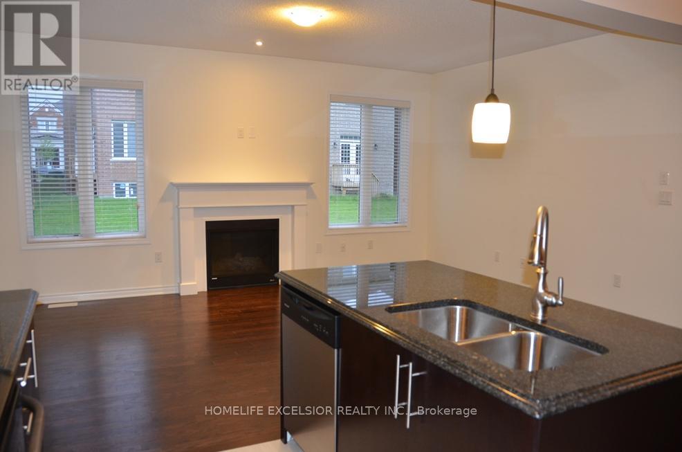 130 Major Crescent, Aurora, Ontario  L4G 0X5 - Photo 8 - N13569960