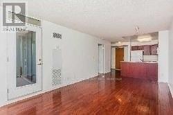 806 - 9 Northern Hts Drive, Richmond Hill, Ontario  L4B 4M5 - Photo 3 - N13569962