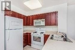 806 - 9 Northern Hts Drive, Richmond Hill, Ontario  L4B 4M5 - Photo 4 - N13569962