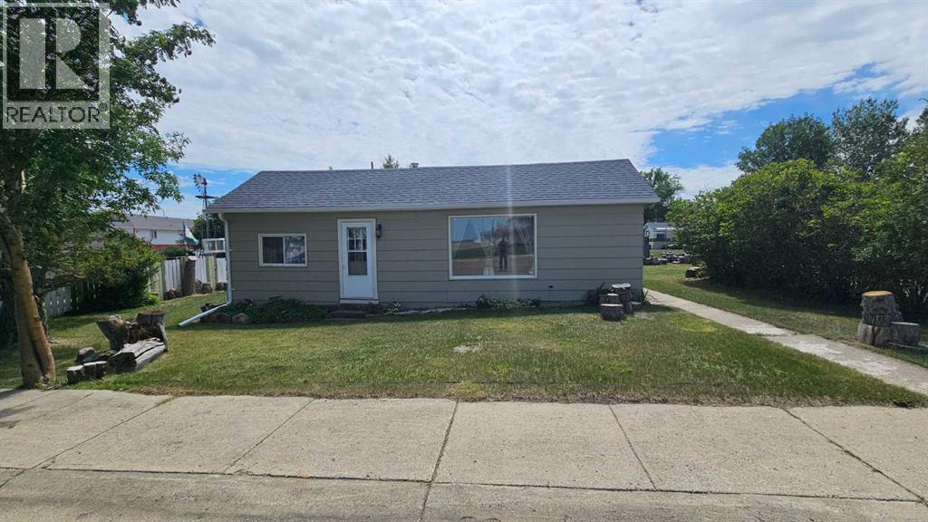 104 1 A Avenue, Coutts, Alberta  T0K 0N0 - Photo 1 - A2329101