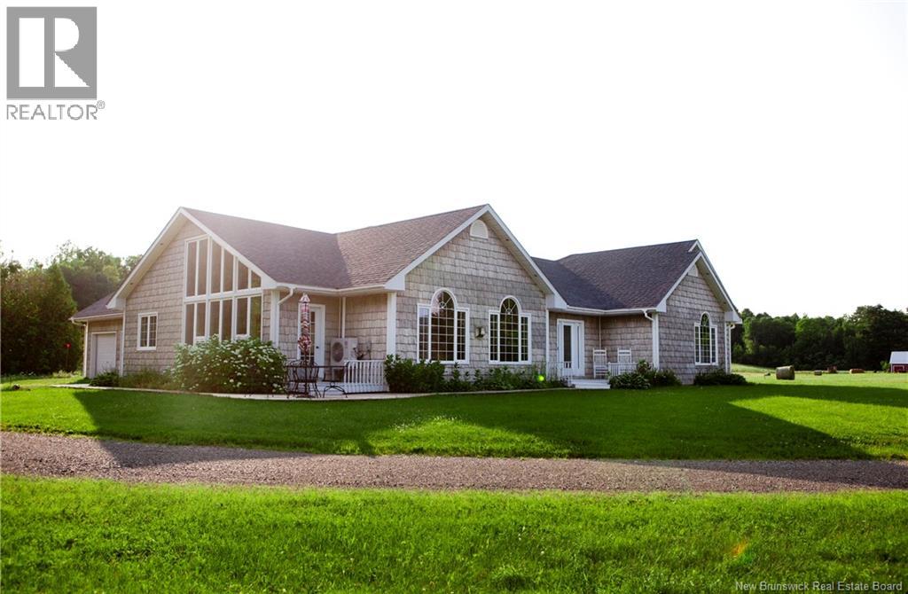 1774 165 Route, Lower Woodstock