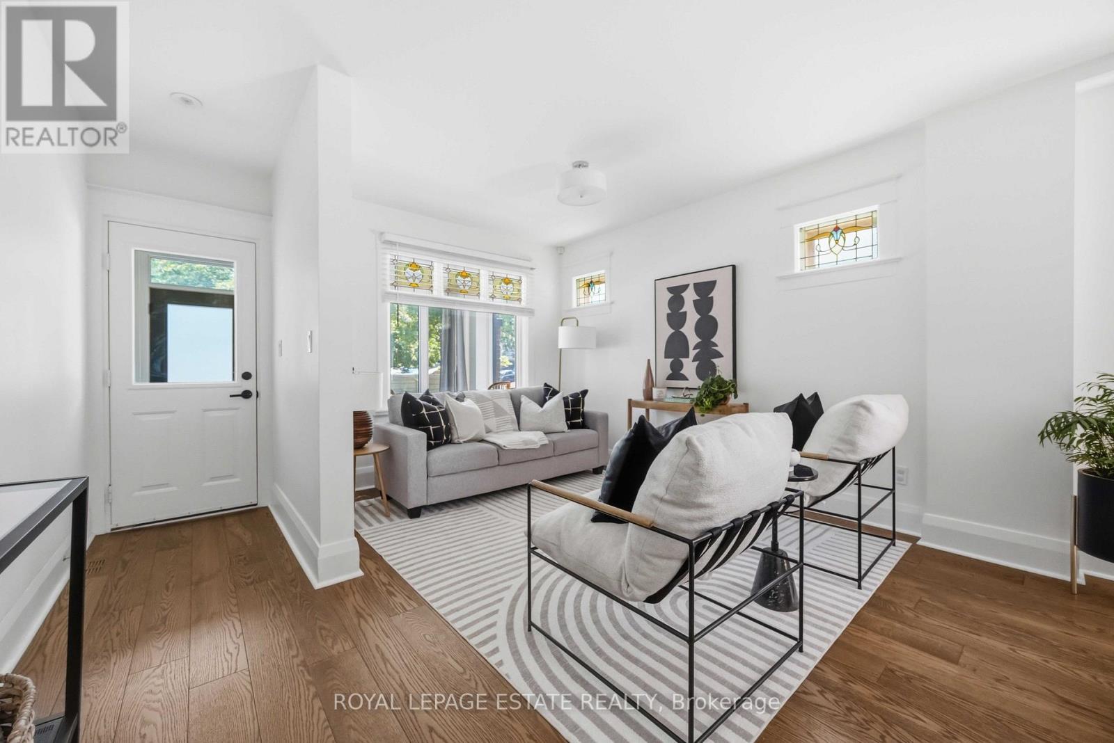 6 Firstbrooke Road, Toronto, Ontario  M4E 2L1 - Photo 6 - E13561772