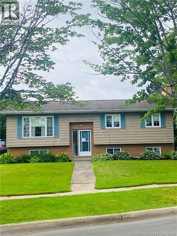 970 Frampton Lane, Moncton, New Brunswick  E1G 1M8 - Photo 2 - NB143973