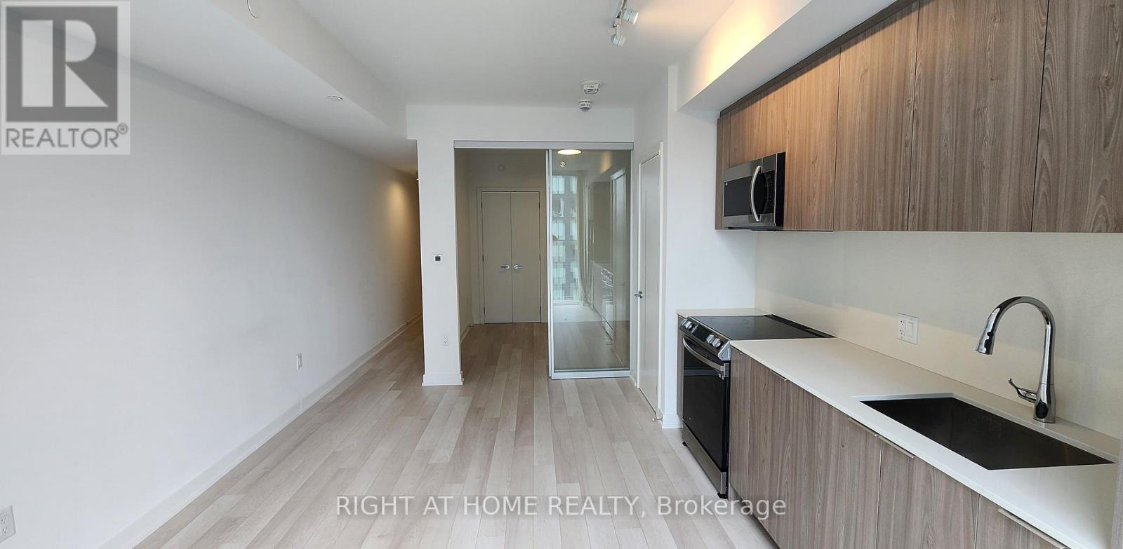 3806 - 357 King St. West Street, Toronto, Ontario  M5V 1K2 - Photo 3 - C13569994