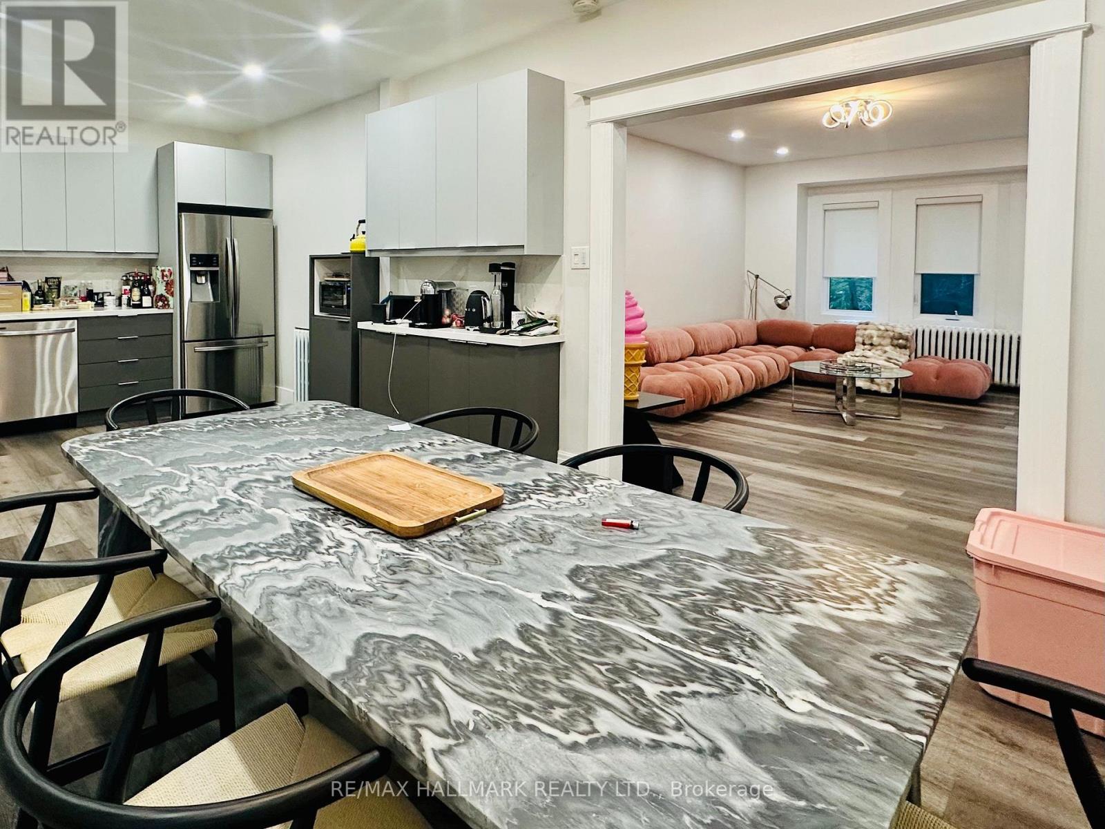 Main - 193 Heath Street W, Toronto, Ontario  M4V 1V3 - Photo 10 - C13570010