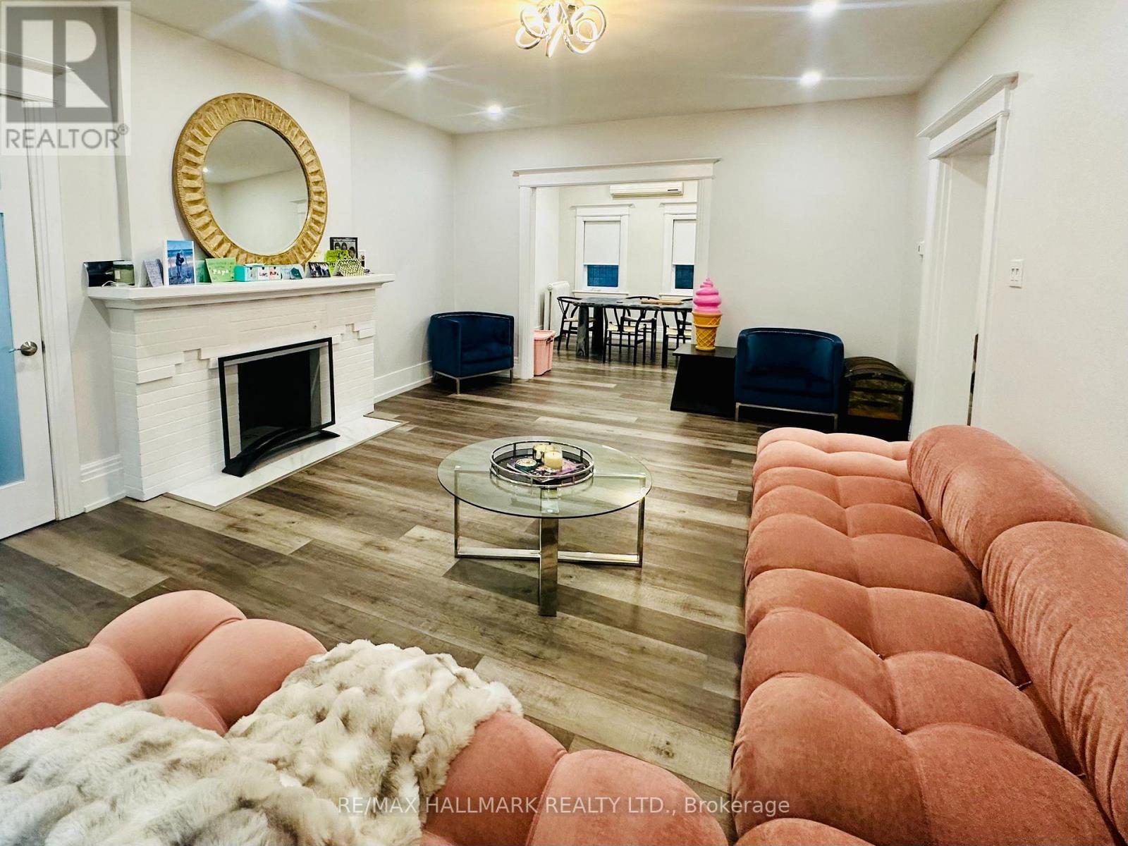 Main - 193 Heath Street W, Toronto, Ontario  M4V 1V3 - Photo 4 - C13570010