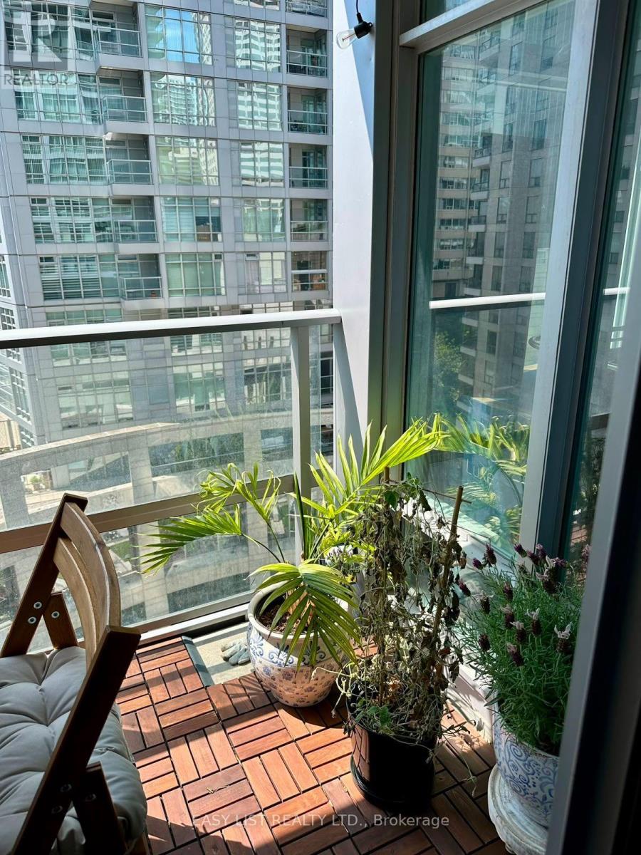 804 - 2191 Yonge Street, Toronto, Ontario  M4S 3H8 - Photo 5 - C13570018