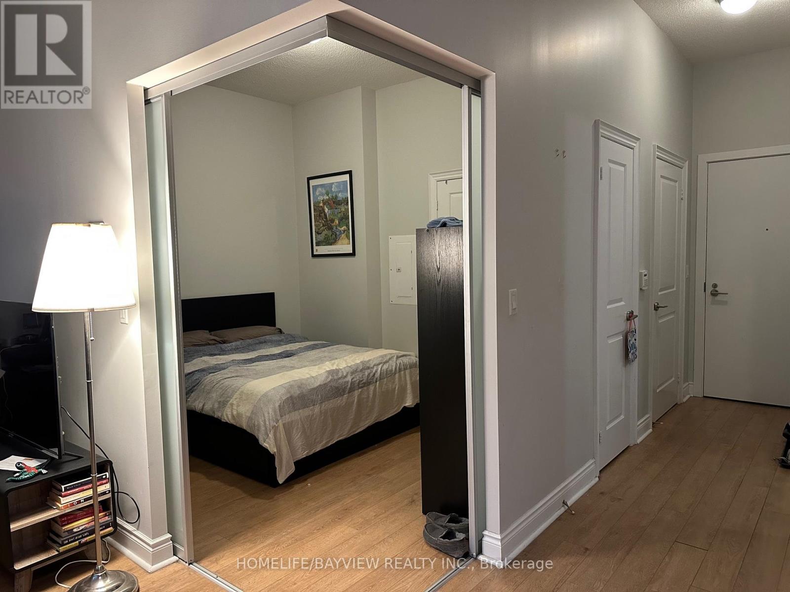 # 201 - 28 Ted Rogers Way, Toronto, Ontario  M4Y 2J4 - Photo 11 - C13570022