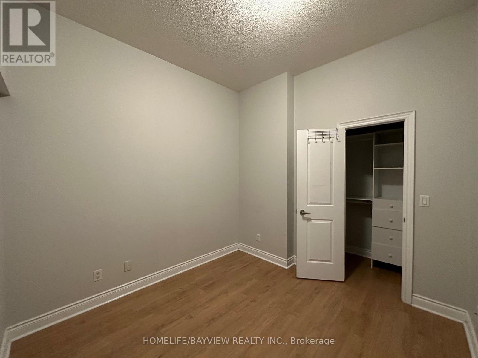 # 201 - 28 Ted Rogers Way, Toronto, Ontario  M4Y 2J4 - Photo 12 - C13570022