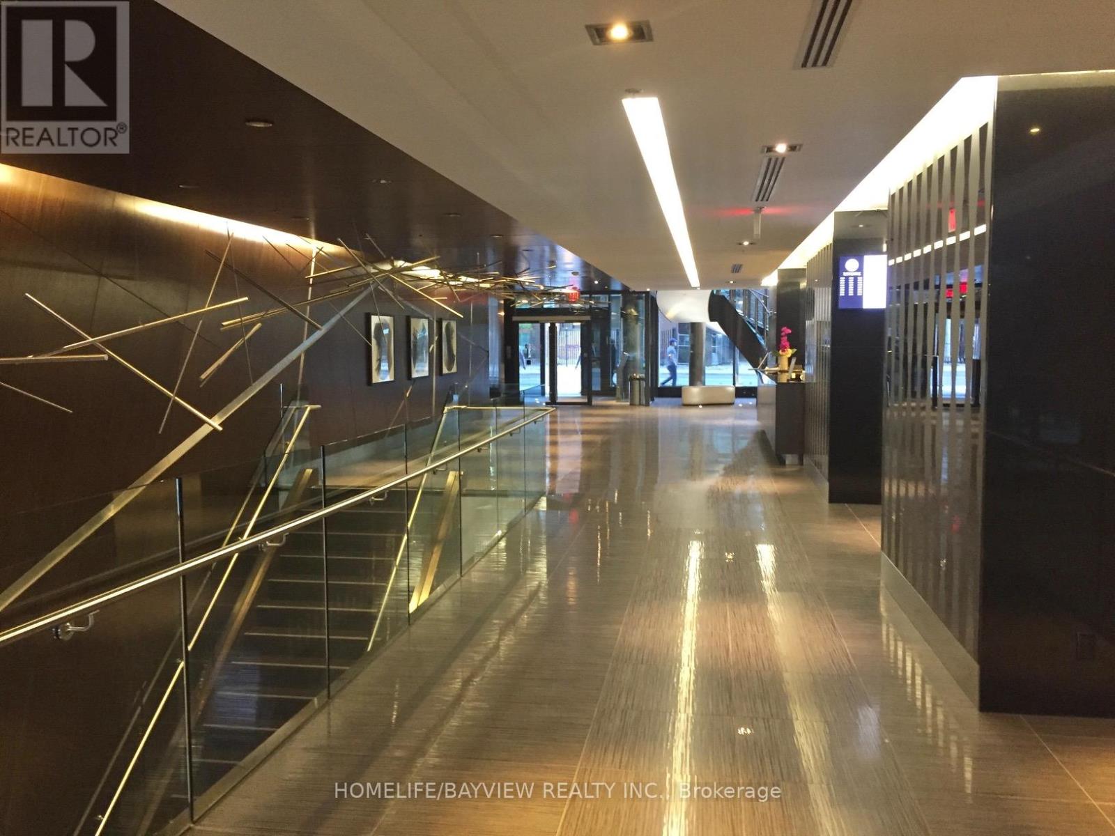 # 201 - 28 Ted Rogers Way, Toronto, Ontario  M4Y 2J4 - Photo 23 - C13570022