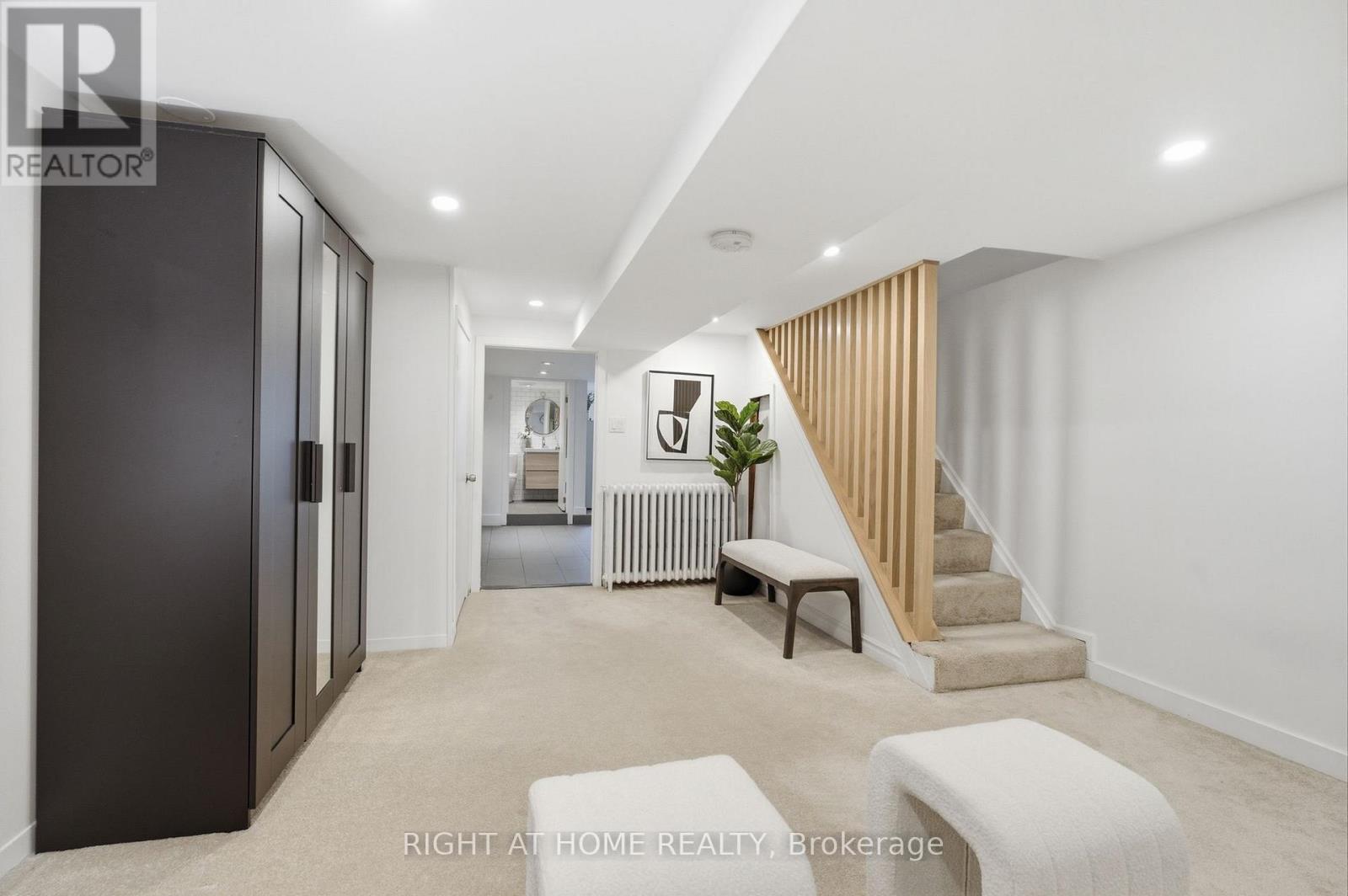 7 Hector Avenue, Toronto, Ontario  M6G 3G2 - Photo 30 - C13570050