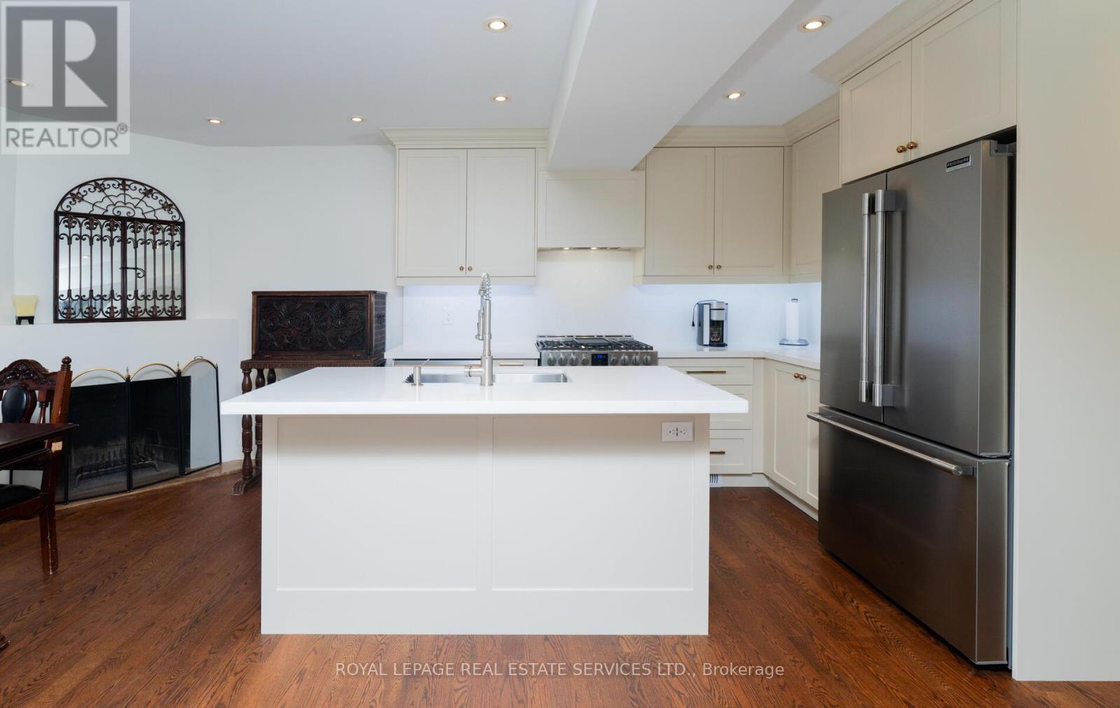 4 - 70 Shaftesbury Avenue, Toronto, Ontario  M4T 1A3 - Photo 13 - C13570076
