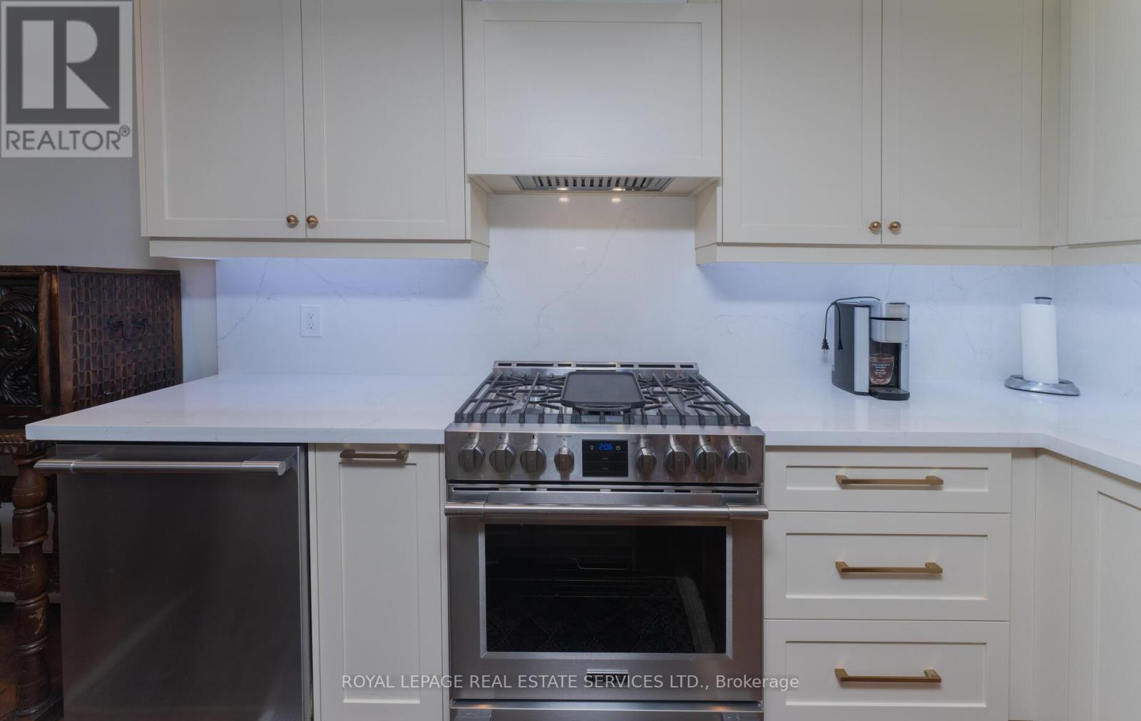4 - 70 Shaftesbury Avenue, Toronto, Ontario  M4T 1A3 - Photo 14 - C13570076