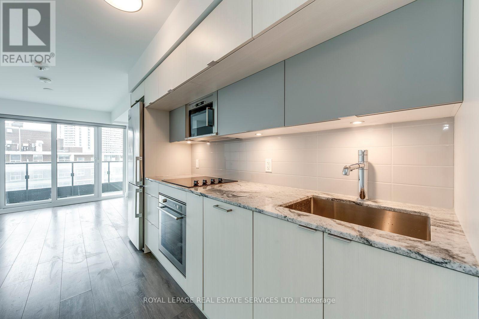 1320 - 585 Bloor Street E, Toronto, Ontario  M4W 0B3 - Photo 8 - C13570088