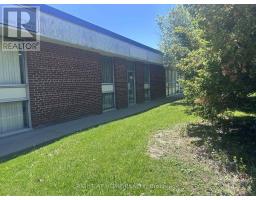27 ESTATE DRIVE, Toronto, Ontario