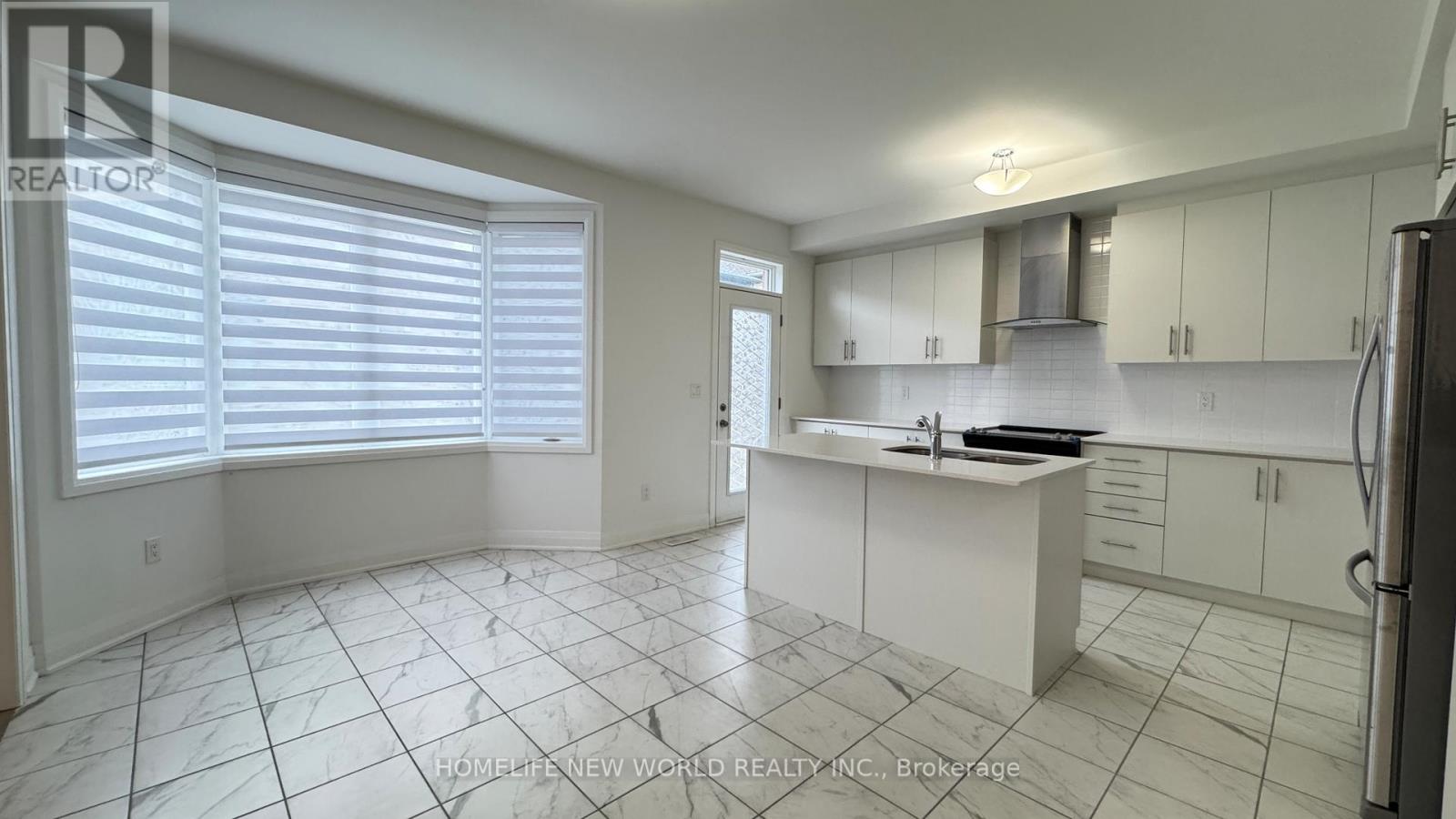 33 Marlene Johnston Drive, East Gwillimbury, Ontario L9N 0W7 - Photo 10 - N13569992