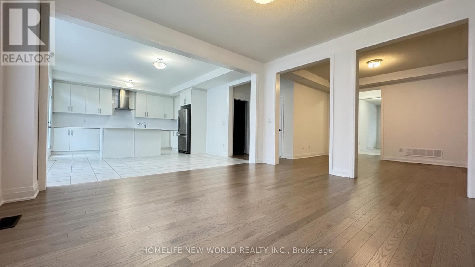 33 Marlene Johnston Drive, East Gwillimbury, Ontario L9N 0W7 - Photo 7 - N13569992