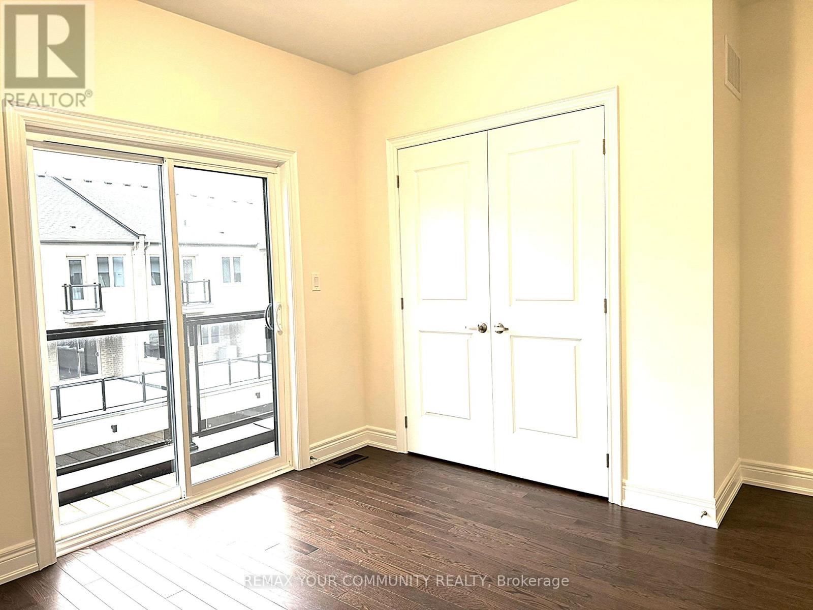 147 Berczy Green Drive, Markham, Ontario  L6C 3P5 - Photo 4 - N13570026