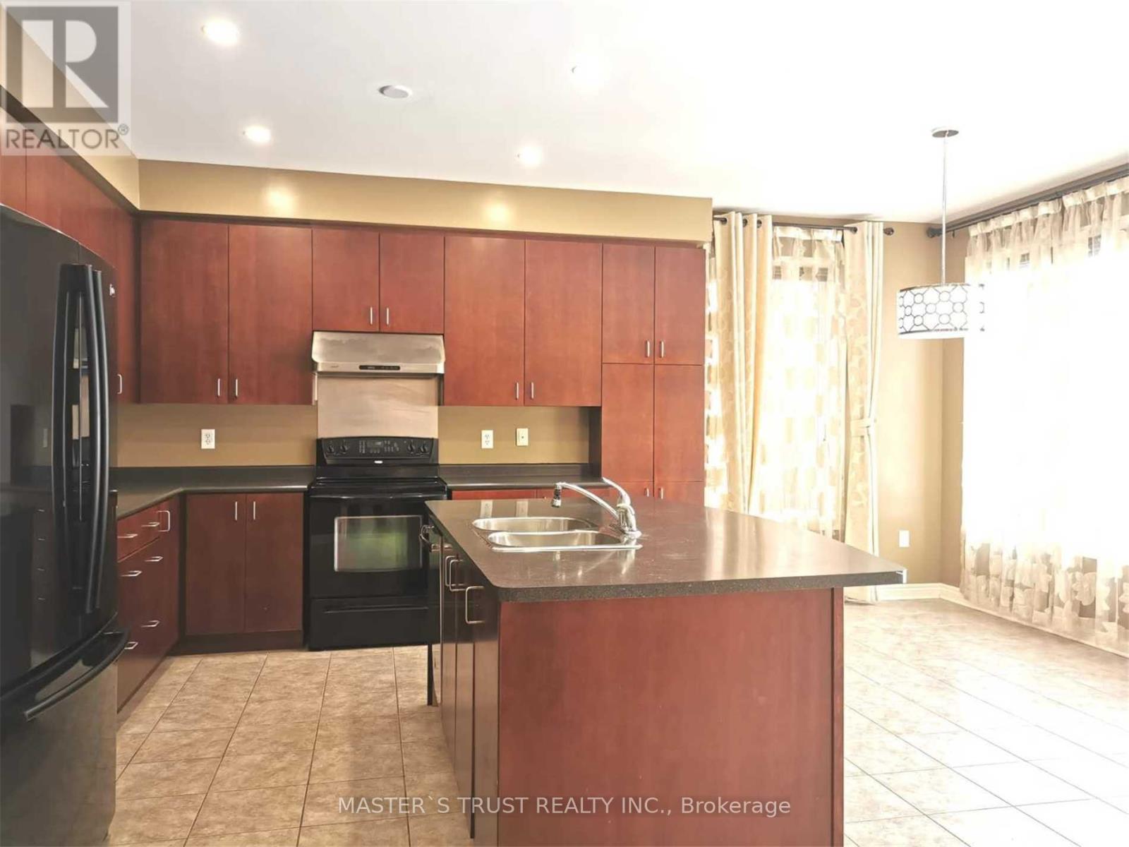213 River Ridge Boulevard, Aurora, Ontario L4G 7T7 - Photo 8 - N13570090