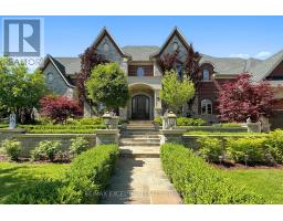 2 BEAU COURT, Aurora, Ontario