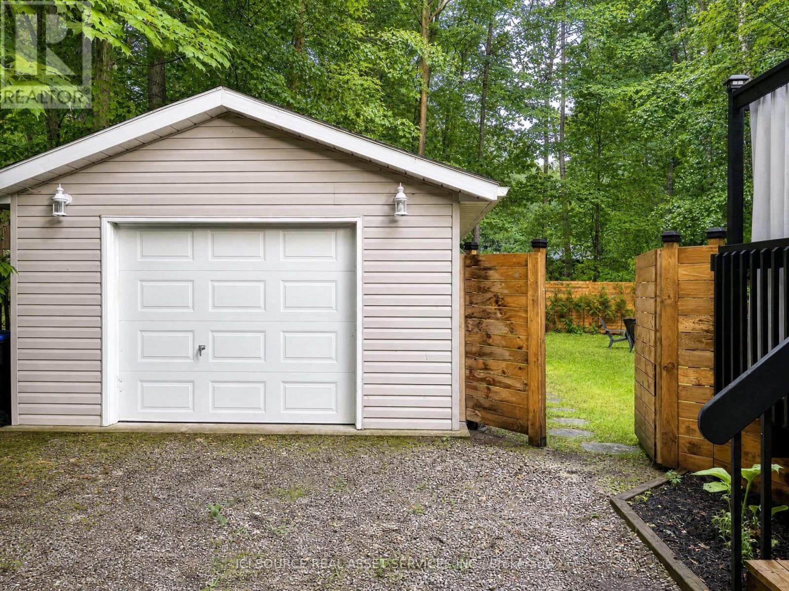 110 Wolfe Trail, Tiny, Ontario  L9M 0H7 - Photo 2 - S13570128