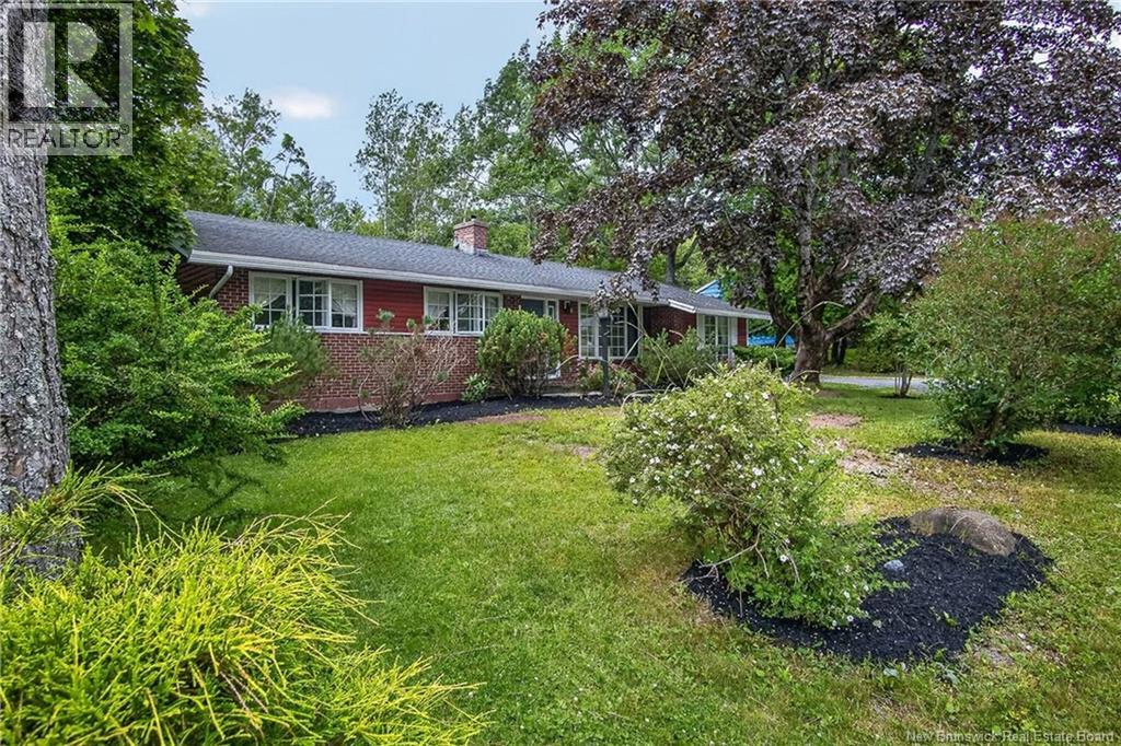 18 Forest Road, Rothesay, New Brunswick  E2H 1B5 - Photo 2 - NB144113